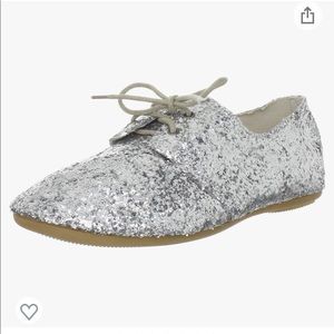 NWOB Dirty Laundry Field Day Sequin Sneakers